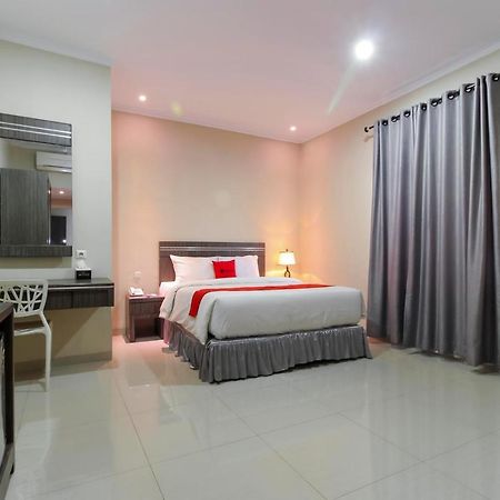 Reddoorz Plus Syariah @ Jalan Sriwijaya מדאן מראה חיצוני תמונה