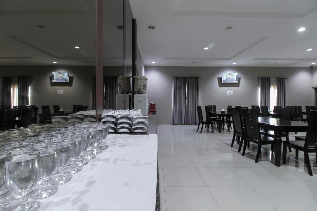 Reddoorz Plus Syariah @ Jalan Sriwijaya מדאן מראה חיצוני תמונה